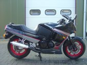 1989 Kawasaki GPX 600 R photo